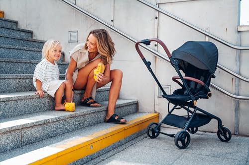 MoMi ADELLE Kinderwagen, klappbar mit 360° Sitz, bis 22 kg
