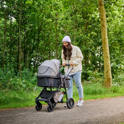Bebeconfort Haze Trio 3-in-1 Kinderwagen Set, leicht & faltbar, bis 22 kg, Grau
